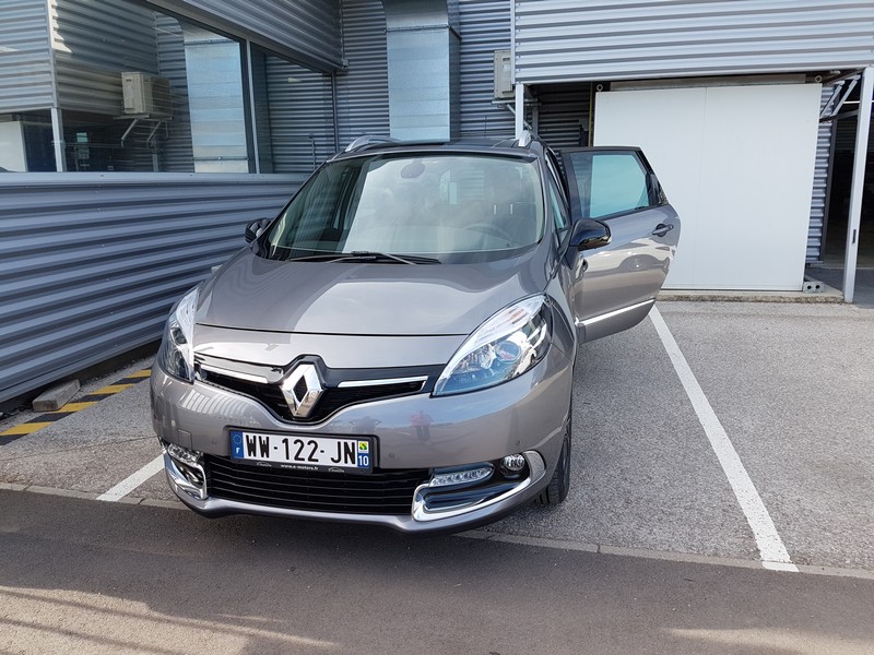 Avis-mandataire-auto-Emotors-Renault-Grand-scenic-Grand-sc-nic-iii-bose-dci-130-energy-7places-plus-toit-vitr.