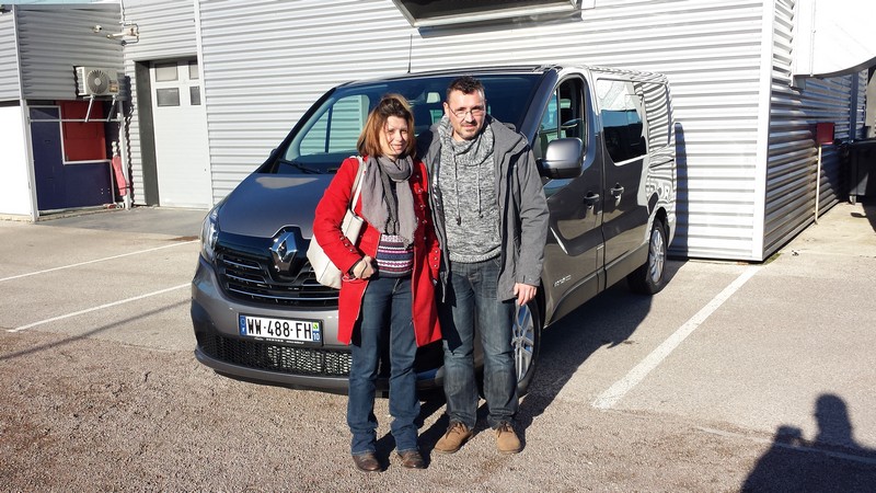 Avis-mandataire-auto-Emotors--Renault-trafic-combi-intens-dci-125-energy-9places-plus-portes-180-.