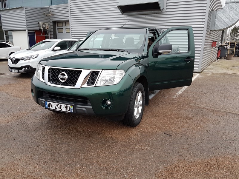 Avis-mandataire-auto-Emotors-Nissan-Navara-2-5-dci-171-double-cab-se-4x4.
