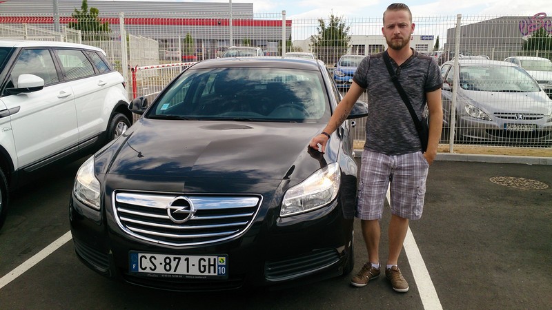 Avis-mandataire-auto-Emotors--Opel-insignia-edition-cdti-130-.