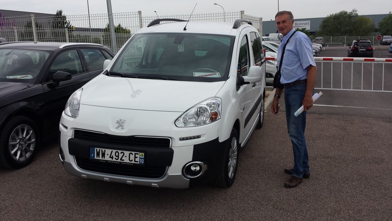 Avis-mandataire-auto-Emotors--Peugeot-partner-tepee-outdoor-hdi-90-.