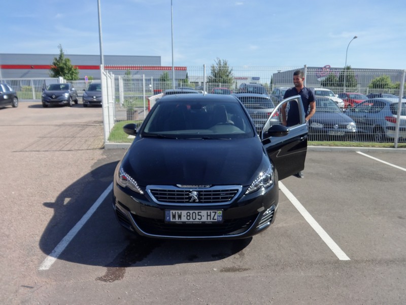 Avis-mandataire-auto-Emotors-Peugeot-308-Gt-thp-205-plus-toit-vitr.