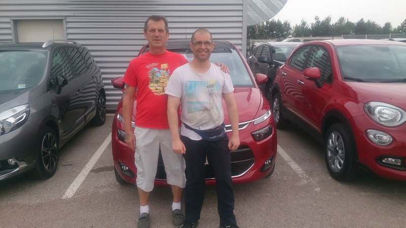 Avis-mandataire-auto-Emotors-Citroen-C4-picasso-Exclusive-bluehdi-150-s-s-eat6.