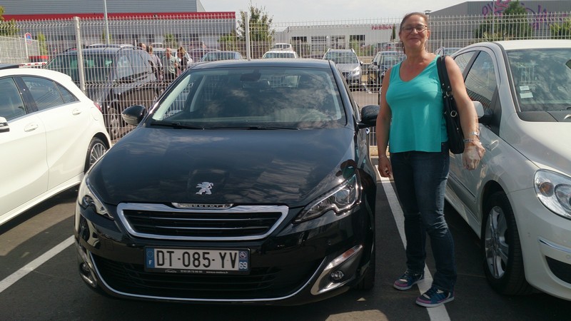 Avis-mandataire-auto-Emotors--Peugeot-308-feline-pure-tech-130-s-s-.