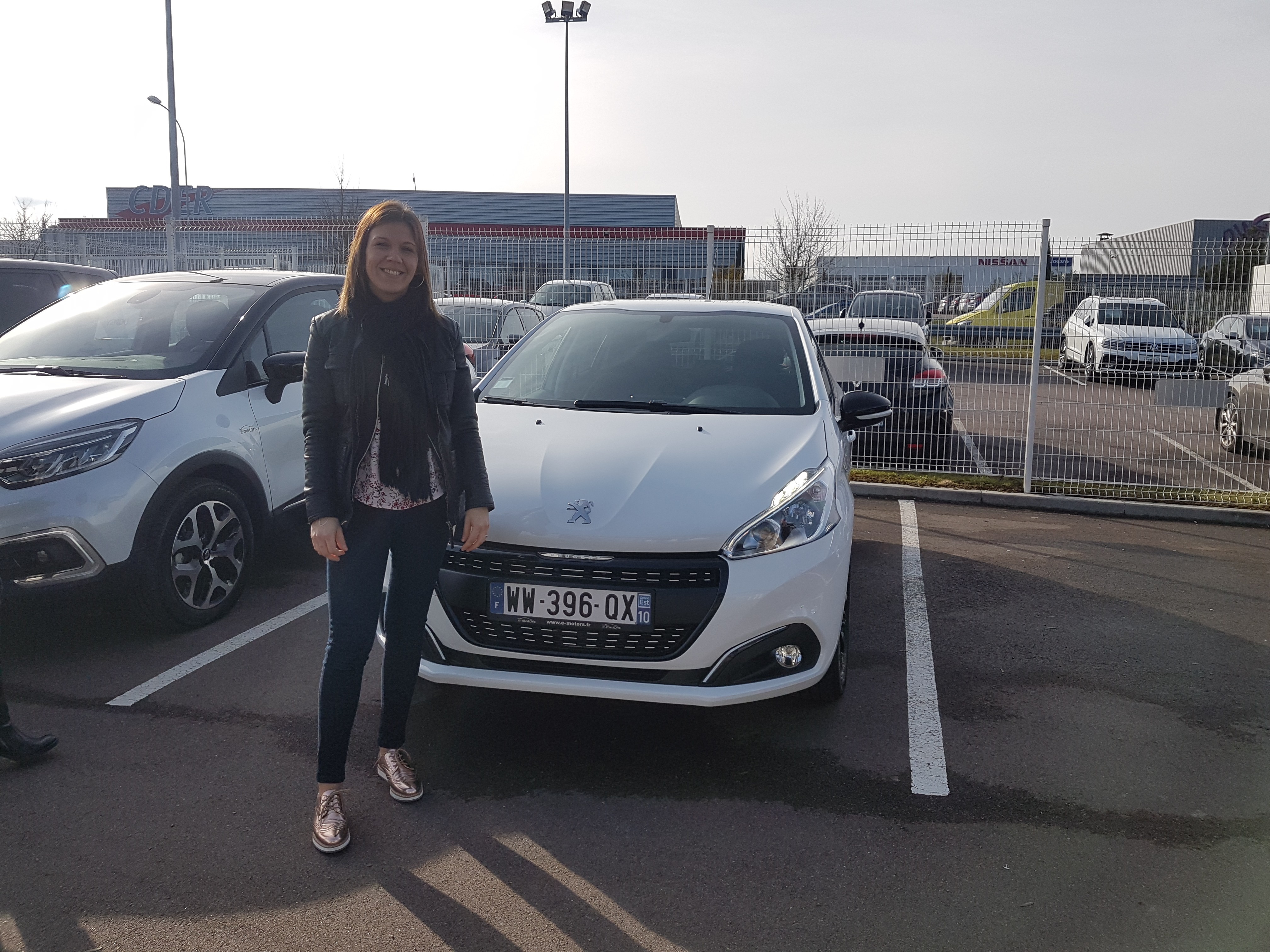 Avis-mandataire-auto-Emotors-Peugeot-208-Active-puretech-82-5p-plus-jantes-16.