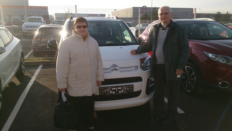 Avis-mandataire-auto-Emotors--Citroen-c3-picasso-exclusive-bluehdi-100-.