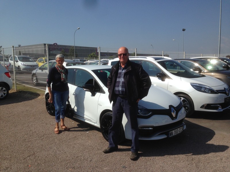 Avis-mandataire-auto-Emotors--Renault-clio-iv-rs-turbo-200-edc-.