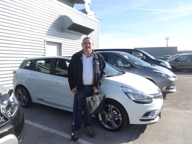 Avis-mandataire-auto-Emotors-Renault-Clio-iv-estate-Clio-estate-intens-tce-120-edc-energy-plus-pack-gt-line.