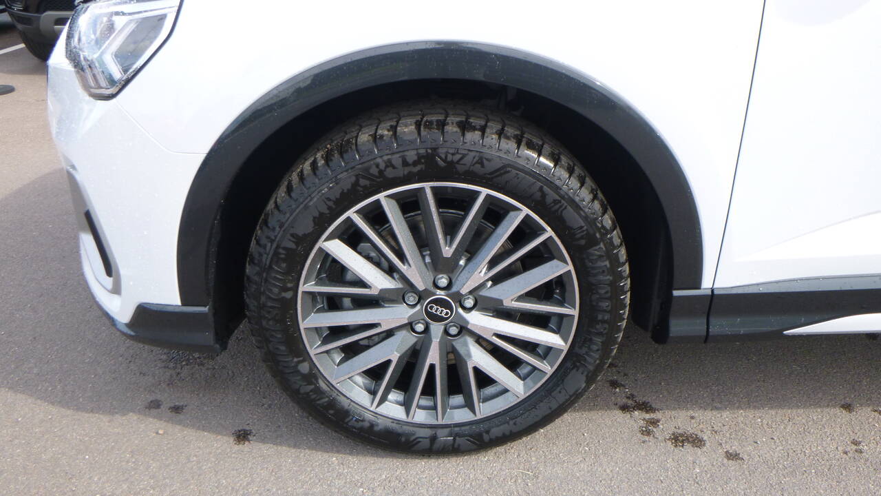 Mandataire auto 0 Km AUDI Q3 Sportback S line 40 TDI 200 S tronic 7