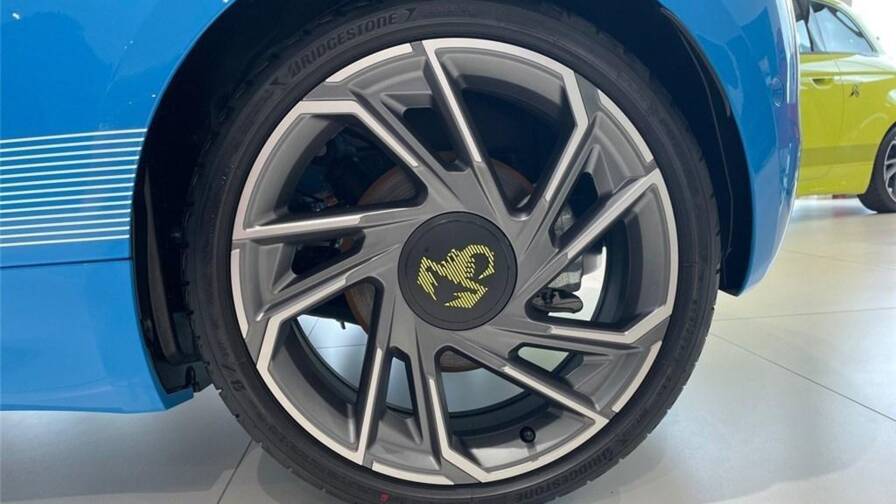 Mandataire Automobile neuf, recherche de Abarth Abarth-500-ii-e-155-ch-turismo - E-Motors