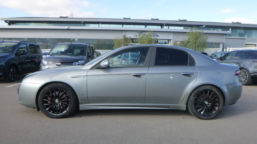 Mandataire Automobile occasion, recherche de Alfa romeo 159-2-0-jtdm-170-ti - E-Motors