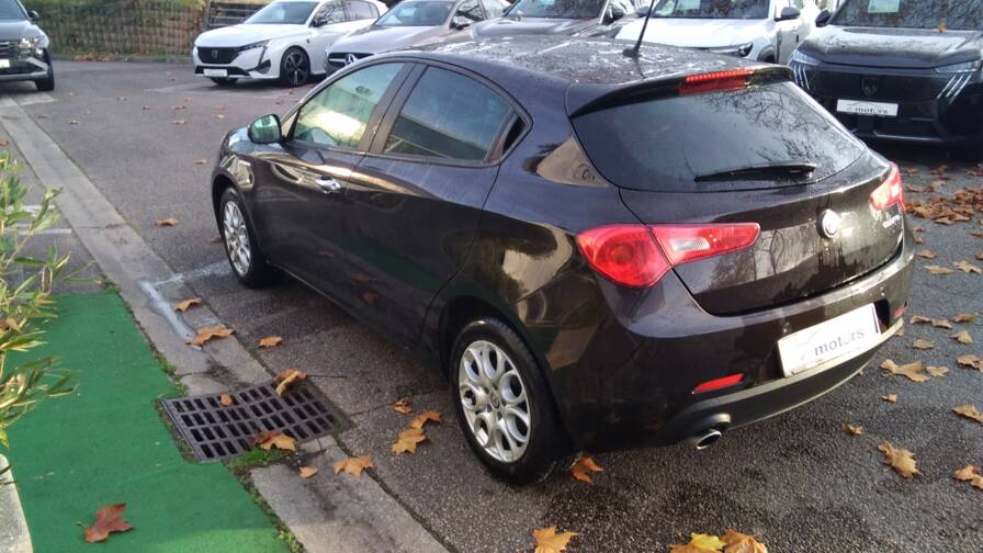 Mandataire Automobile occasion, recherche de Alfa romeo Giulietta-s-rie-2-1-6-jtdm-120-ch-s-s-super - E-Motors