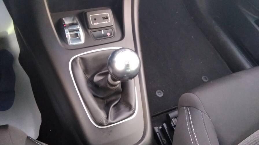 Mandataire Automobile occasion, recherche de Alfa romeo Giulietta-s-rie-2-1-6-jtdm-120-ch-s-s-super - E-Motors