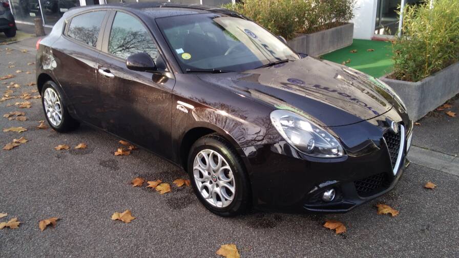 Mandataire Automobile occasion, recherche de Alfa romeo Giulietta-s-rie-2-1-6-jtdm-120-ch-s-s-super - E-Motors