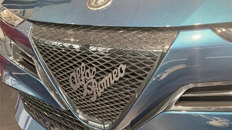 Mandataire Automobile occasion, recherche de Alfa romeo Junior-1-2-ibrida-136-ch-edct6-ibrida - E-Motors