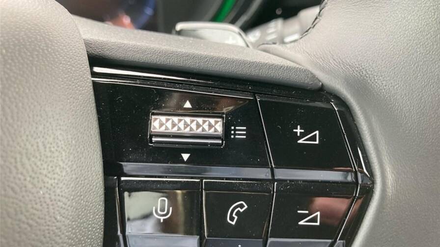 Mandataire Automobile occasion, recherche de Alfa romeo Junior-1-2-ibrida-136-ch-edct6-speciale - E-Motors