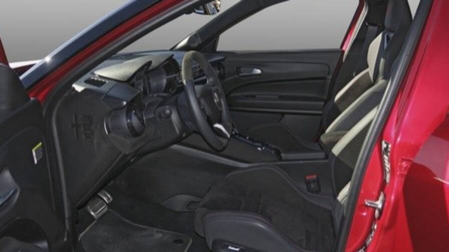 Mandataire Automobile neuf, recherche de Alfa romeo Junior-elettrica-156-ch-speciale - E-Motors