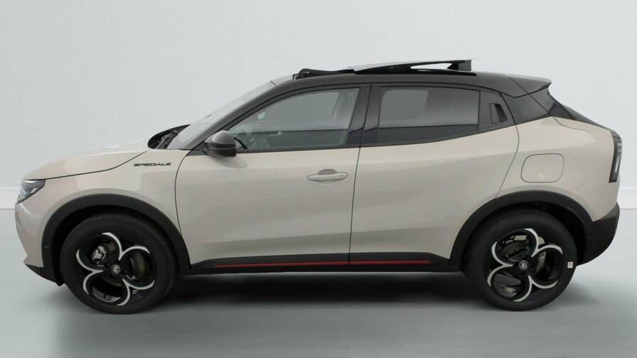 Mandataire Automobile neuf, recherche de Alfa romeo Junior-1-2-ibrida-145-ch-edct6-speciale - E-Motors