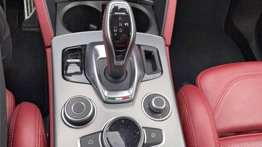 Mandataire Automobile occasion, recherche de Alfa romeo Stelvio-2-2-190-ch-q4-at8-sprint - E-Motors