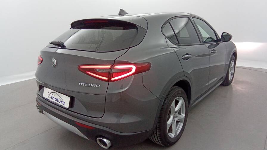 Mandataire Automobile occasion, recherche de Alfa romeo Stelvio-d150-at8-super-cuir-gps - E-Motors