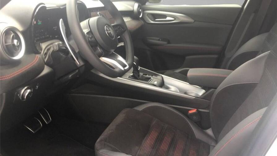 Mandataire Automobile occasion, recherche de Alfa romeo Tonale-1-3-hybride-rechargeable-phev-280ch-at6-q4-veloce - E-Motors