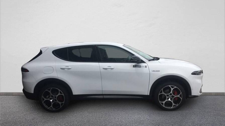 Mandataire Automobile occasion, recherche de Alfa romeo Tonale-1-3-hybride-rechargeable-phev-280ch-at6-q4-veloce - E-Motors