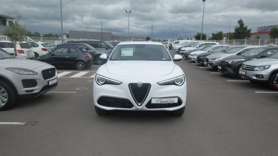 Avis-mandataire-auto-Emotors-Alfa romeo-Stelvio-Business-210-q4-at8.