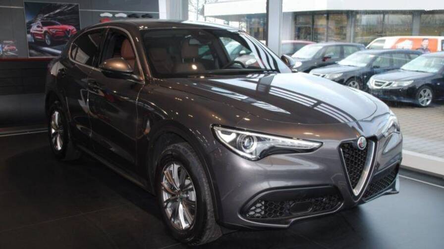 Avis-mandataire-auto-Emotors-Alfa romeo-Stelvio-Super-diesel-190-at8-plus-jantes-18.