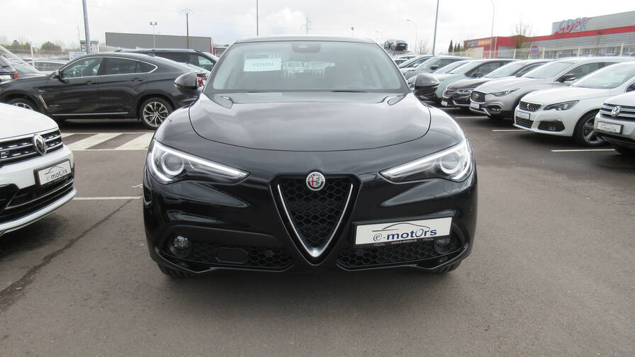 Avis-mandataire-auto-Emotors-Alfa romeo-Stelvio-Veloce-210-ch-q4-at8-plus-toit-panoramique.