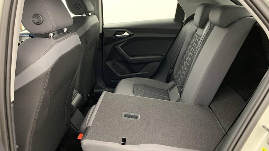 Mandataire Automobile neuf, recherche de Audi A1-sportback-30-tfsi-116-ch-s-tronic-7-design - E-Motors