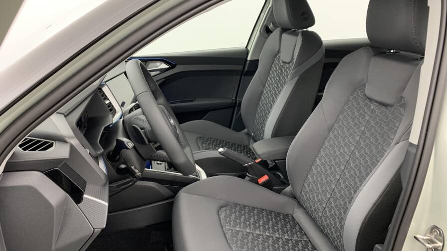 Mandataire Automobile neuf, recherche de Audi A1-sportback-30-tfsi-116-ch-s-tronic-7-design - E-Motors