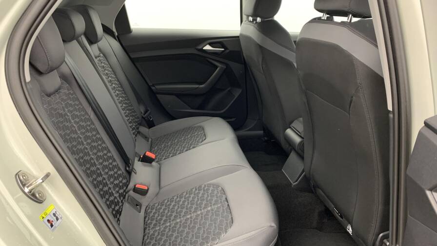 Mandataire Automobile neuf, recherche de Audi A1-sportback-30-tfsi-116-ch-s-tronic-7-design - E-Motors