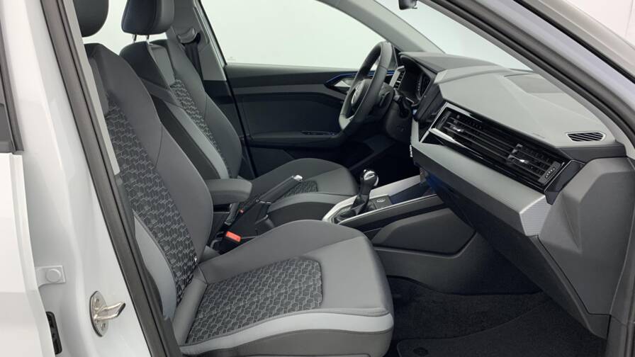 Mandataire Automobile neuf, recherche de Audi A1-sportback-30-tfsi-116-ch-s-tronic-7-design - E-Motors