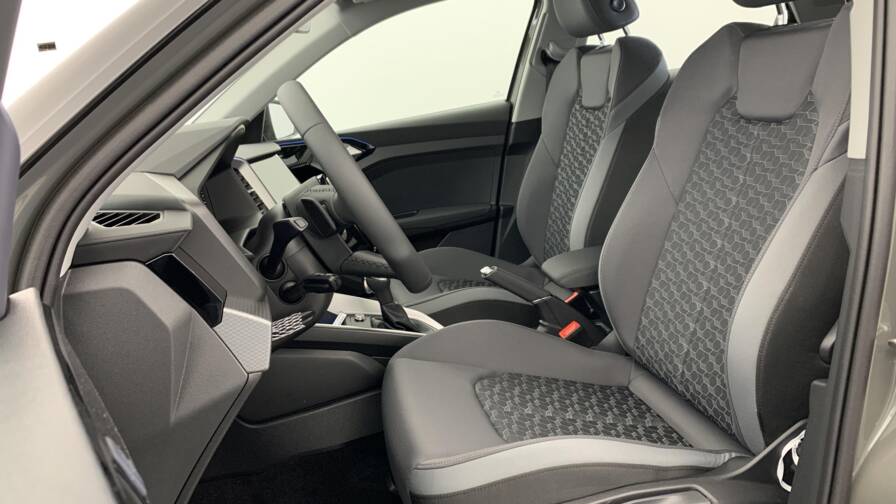 Mandataire Automobile neuf, recherche de Audi A1-sportback-30-tfsi-116-ch-s-tronic-7-design - E-Motors