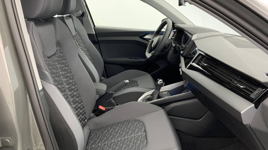 Mandataire Automobile neuf, recherche de Audi A1-sportback-30-tfsi-116-ch-s-tronic-7-design - E-Motors