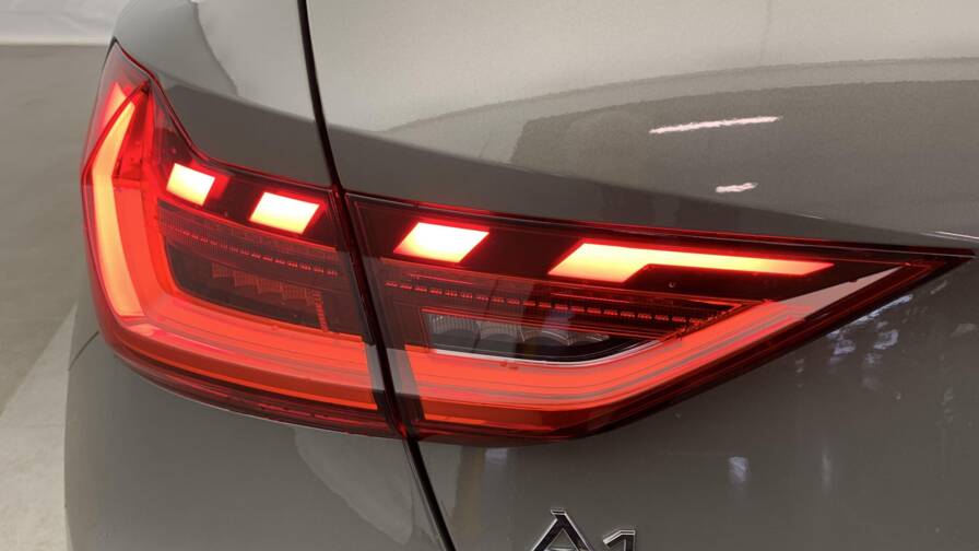 Mandataire Automobile neuf, recherche de Audi A1-sportback-30-tfsi-116-ch-s-tronic-7-design - E-Motors