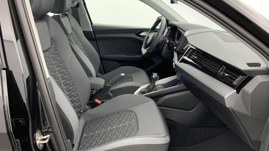 Mandataire Automobile neuf, recherche de Audi A1-sportback-30-tfsi-116-ch-s-tronic-7-design - E-Motors