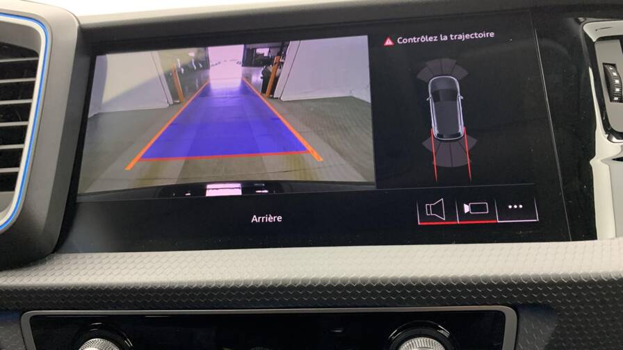 Mandataire Automobile neuf, recherche de Audi A1-sportback-30-tfsi-116-ch-s-tronic-7-design - E-Motors