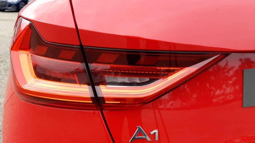 Mandataire Automobile neuf, recherche de Audi A1-sportback-30-tfsi-116-ch-s-tronic-7-design - E-Motors