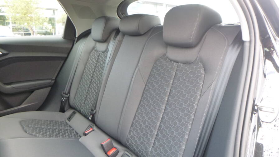 Mandataire Automobile neuf, recherche de Audi A1-sportback-25-tfsi-95-s-tronic-7-s-line-plus-acc-plus-cam-ra - E-Motors