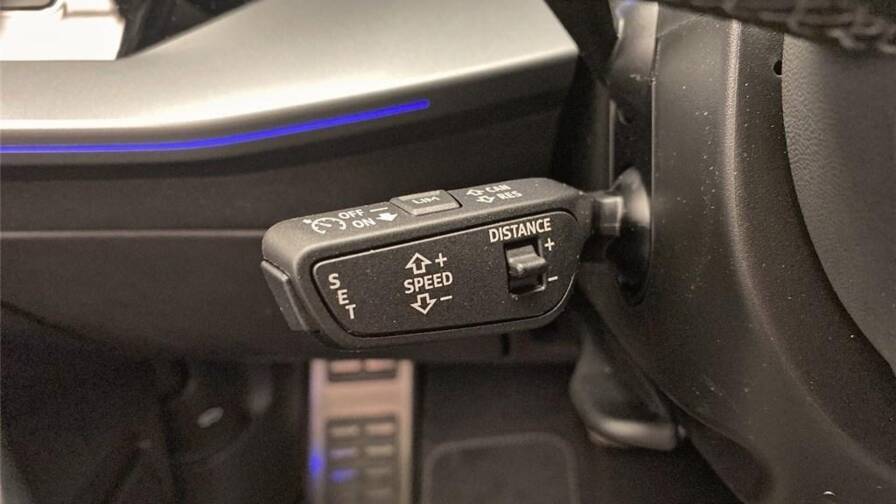 Mandataire Automobile neuf, recherche de Audi A3-s3-rs3-iv-45-tfsi-e-hybride-rechargeable-272-s-tronic-6-s-line - E-Motors