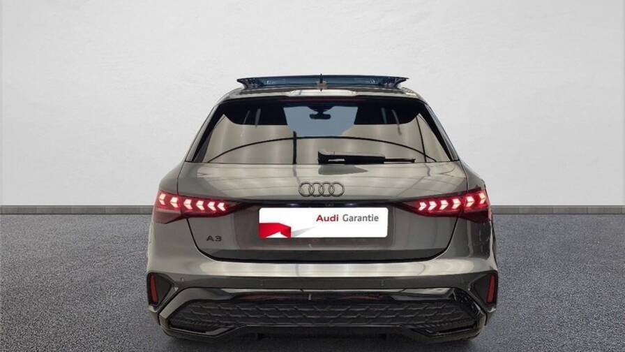 Mandataire Automobile neuf, recherche de Audi A3-s3-rs3-iv-45-tfsi-e-hybride-rechargeable-272-s-tronic-6-s-line - E-Motors