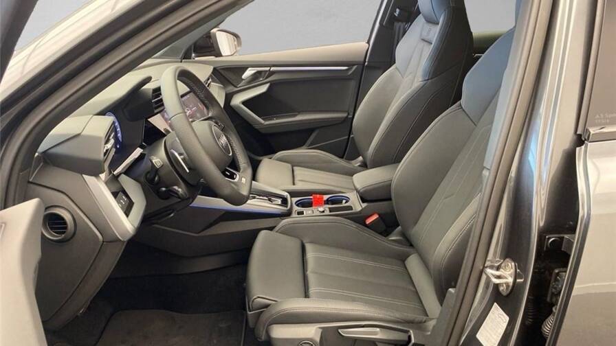 Mandataire Automobile neuf, recherche de Audi A3-s3-rs3-iv-45-tfsi-e-hybride-rechargeable-272-s-tronic-6-s-line - E-Motors