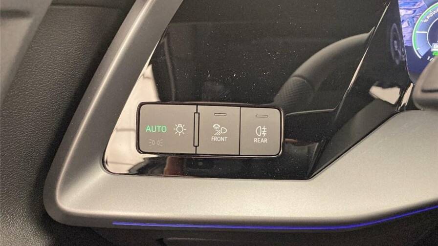 Mandataire Automobile neuf, recherche de Audi A3-s3-rs3-iv-45-tfsi-e-hybride-rechargeable-272-s-tronic-6-s-line - E-Motors