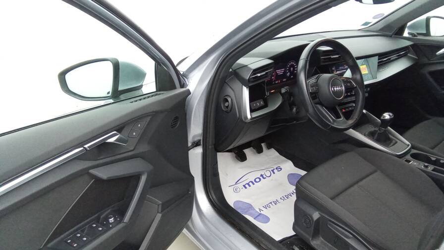 Mandataire Automobile occasion, recherche de Audi A3-sportback-35-tfsi-150-design-plus-gps - E-Motors