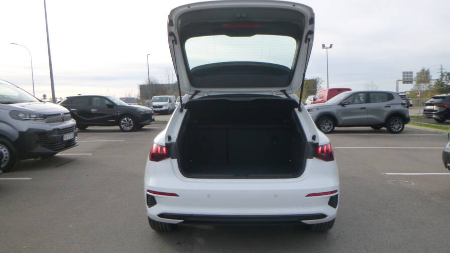 Mandataire Automobile occasion, recherche de Audi A3-sportback-35-tfsi-mild-hybrid-150-s-tronic-7-design - E-Motors