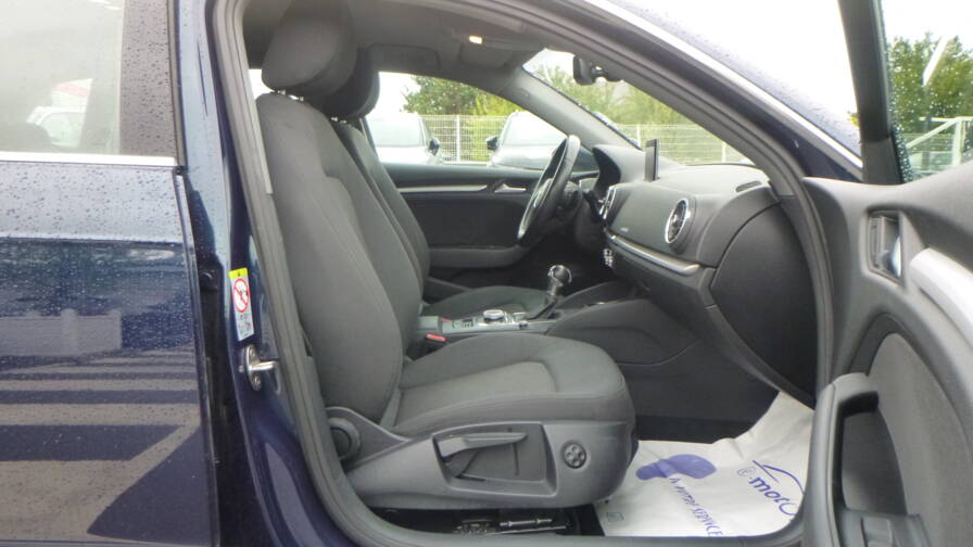 Mandataire Automobile occasion, recherche de Audi A3-sportback-40-tfsie-204-s-tronic-design - E-Motors
