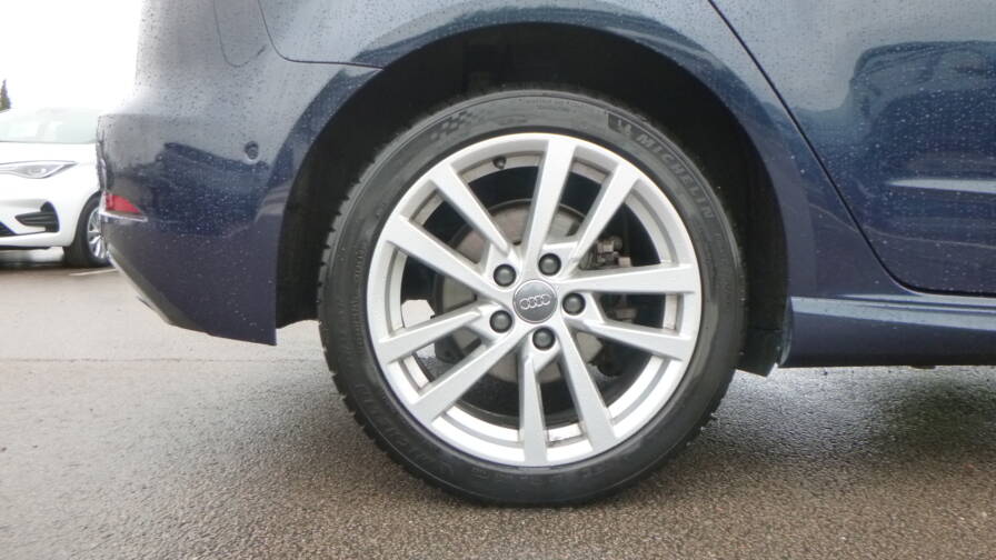 Mandataire Automobile occasion, recherche de Audi A3-sportback-40-tfsie-204-s-tronic-design - E-Motors