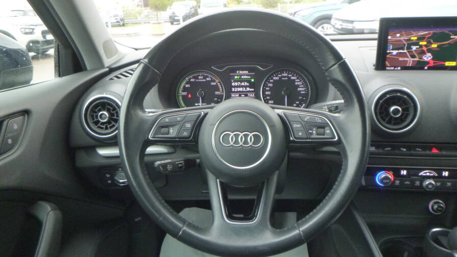 Mandataire Automobile occasion, recherche de Audi A3-sportback-40-tfsie-204-s-tronic-design - E-Motors