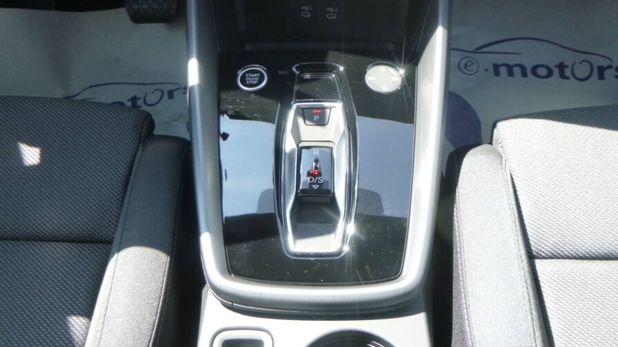 Mandataire Automobile neuf, recherche de Audi A3-sportback-tfsi-150-s-tronic-s-line - E-Motors